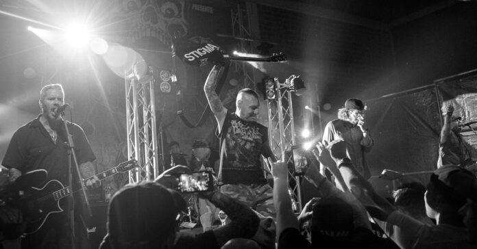 Agnostic Front (Photo by Sven Nöhren)